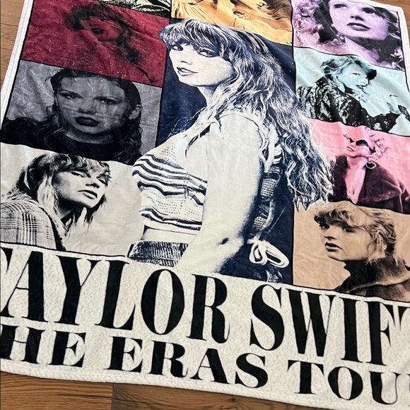 Taylor Swift The Eras Tour Blanket - Picture 2 of 6